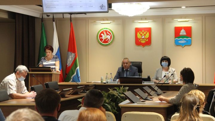 В мэрии Бугульмы состоялась объединённая сессия Советов города и района