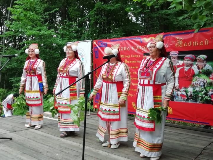 Бугульминский мордовский ансамбль «Валдо чи» принял участие в празднике «Балтай»