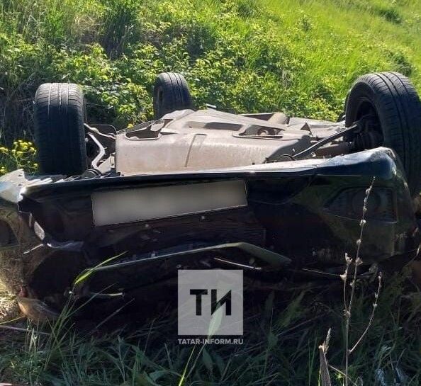 В страшном ДТП в Татарстане погибли на месте 16-летний водитель и две его пассажирки