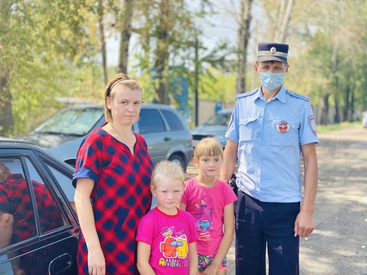 В Татарстане сотрудники Госавтоинспекции помогли автоледи, оказавшейся в трудной ситуации