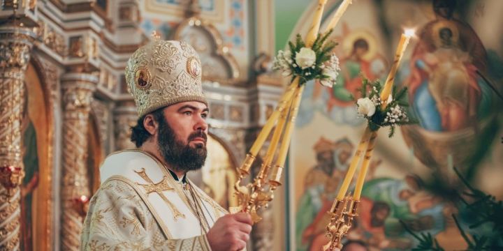 Епископ Альметьевский и Бугульминский поздравил местных жителей с Рождеством
