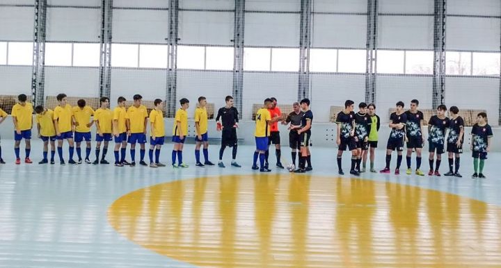 Бугульминцы завоевали право участвовать в финале Первенства РТ по мини-футболу
