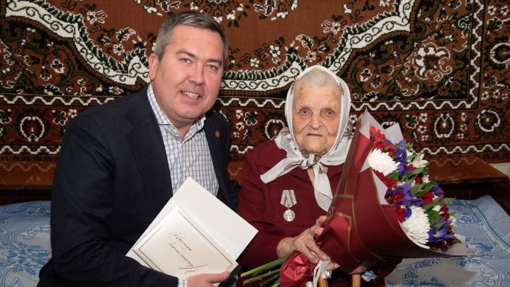 Со столетним юбилеем поздравили труженицу тыла из Бугульминского района