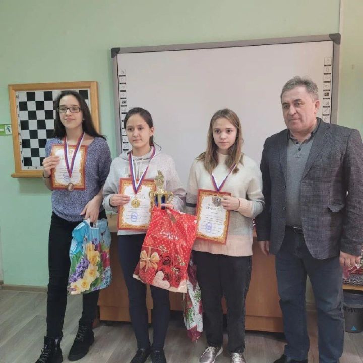 Бугульминцы заняли призовые места в турнире по быстрым шахматам