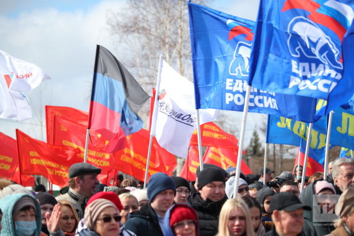 В Казани митингом поддержали Российскую армию и жителей Донбасса