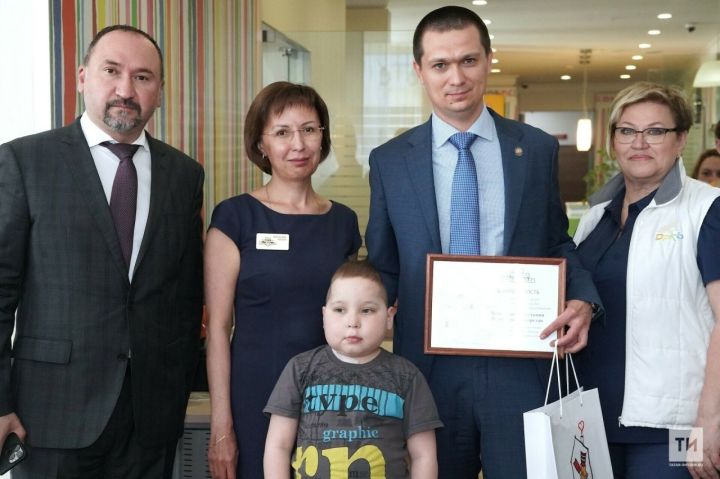 Родителям детей, находящихся на лечении в ДРКБ Казани, оказали бесплатную юридическую помощь