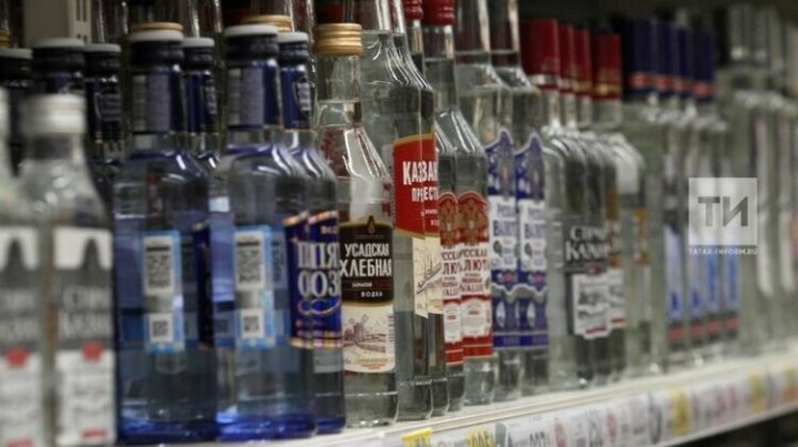 Продавца бугульминского магазина осудили за продажу алкоголя несовершеннолетним