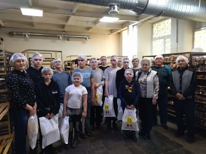 Экскурсию на хлебозавод совершили реабилитанты Бугульмы