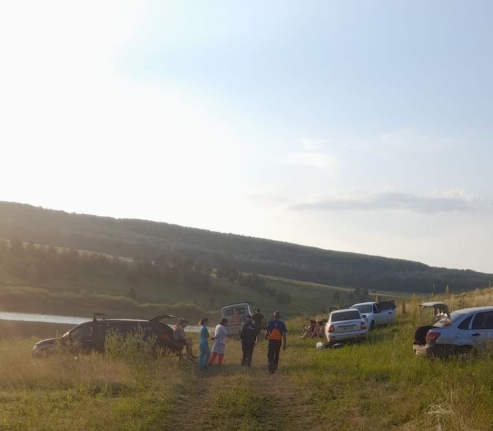 Труп 19-летнего парня обнаружили в пруду Лениногорского района