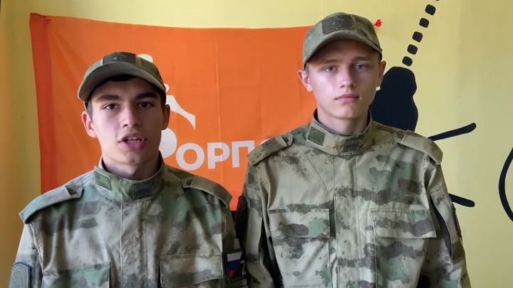 Бугульминцы подготовили письма для российских военнослужащих
