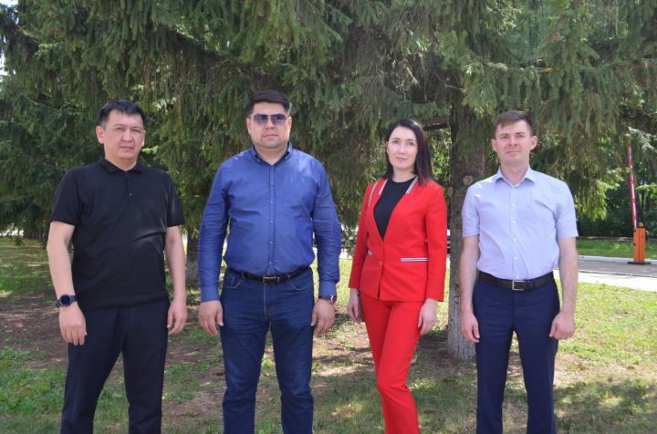 Бугульминский механический завод с деловым визитом посетили представители Казахстана