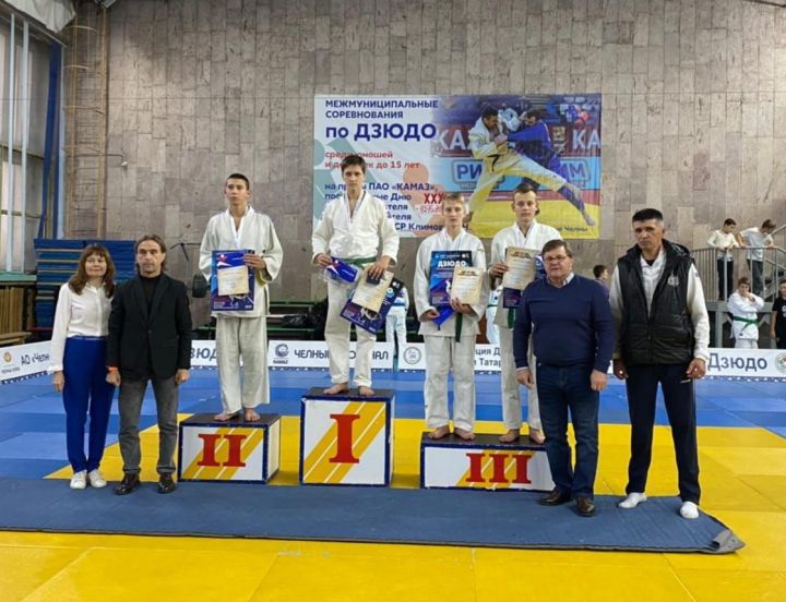 Спортсмены из Бугульмы завоевали медали на турнире по дзюдо