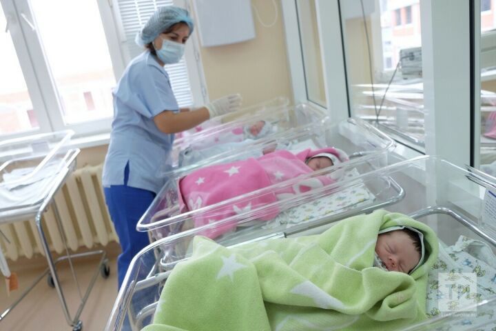 За прошлый год в Бугульминском районе зарегистрировано рождение 772 малышей