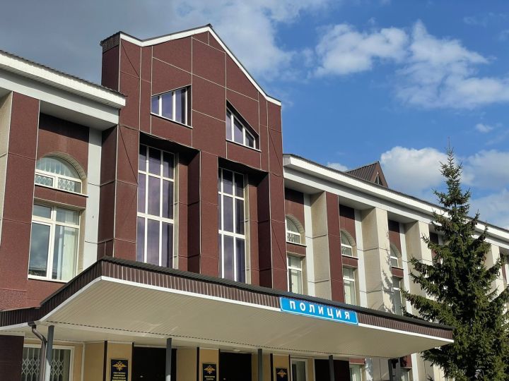 Жительницу Бугульмы полицейские задержали у тайника с наркотиками