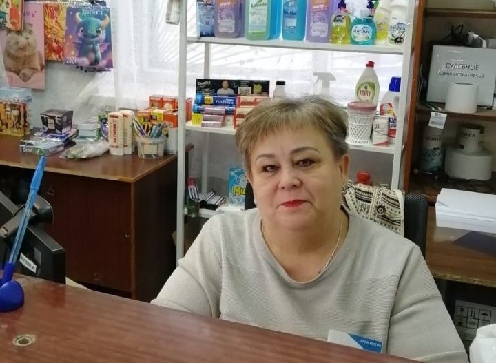 Карабашта яшәүче Рамия Дәүләтшина өч ел рәттән районның иң алдынгы почта хезмәткәре исеменә лаек