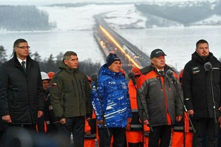 Раис Татарстана лично оценил скоростную трассу М12 «Восток»