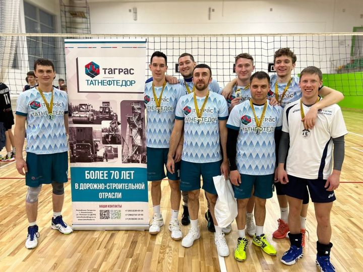 Бугульминцы завоевали золото в турнире по волейболу памяти Александра Сергеева
