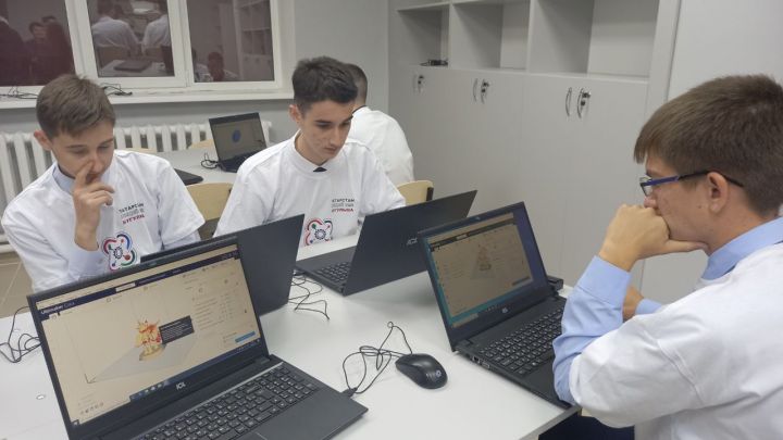 Бугульминские выпускники девятых классов сдадут ОГЭ по информатике в новом формате