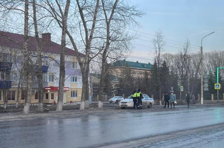 На улице Комарова автоинспекторы устроят облаву на водителей