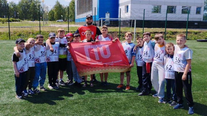 «Факел» спорт комплексының мәктәп яны лагеренда ГТО белән бер көн оештырдылар
