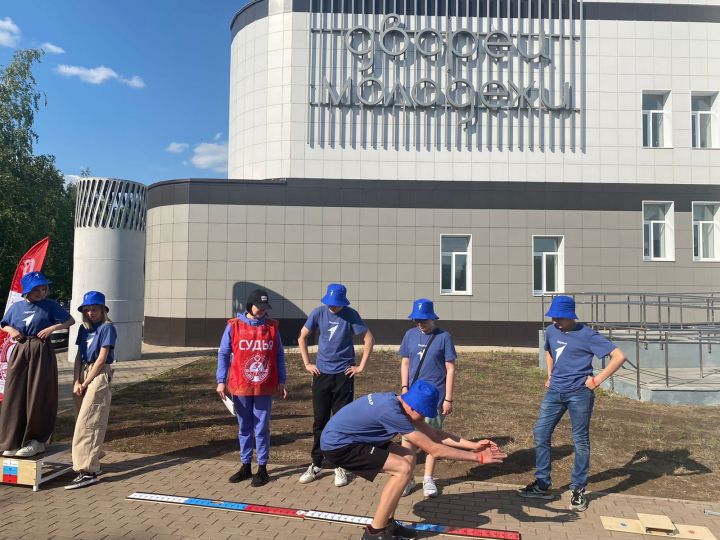 В Бугульме на площади Дворца молодежи Центром тестирования была организована площадка ГТО
