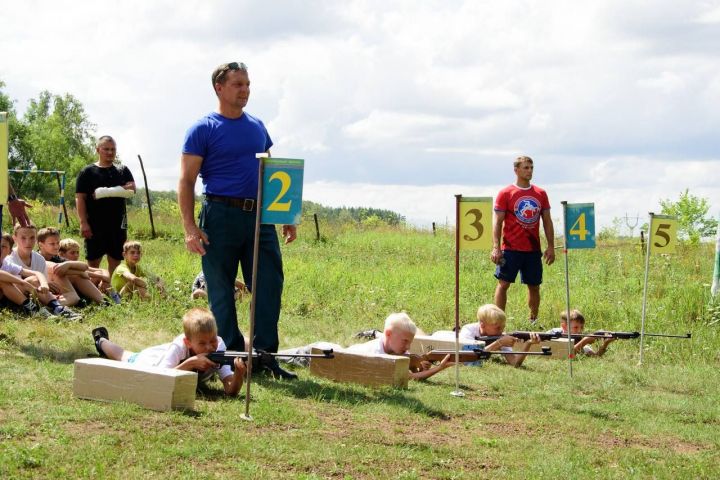 В оздоровительном лагере «Салют» организовали военно-патриотическую игру