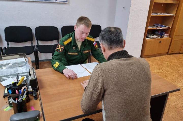 Военный комиссар Бугульмы: Необходимо поддержать нашу страну