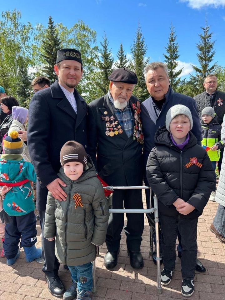 100-летний ветеран Великой Отечественной войны принял участие в параде Победы