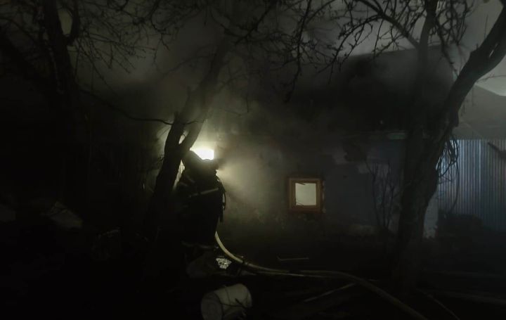 Внутренняя отделка бани уничтожена пожаром в Бугульме