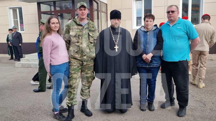 Актер Бугульминского драмтеатра отправился на СВО