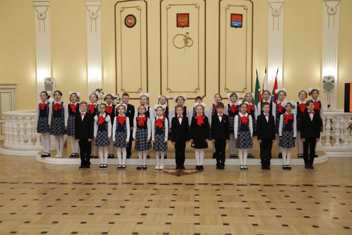 Юным бугульминцам вручили паспорта Российской Федерации