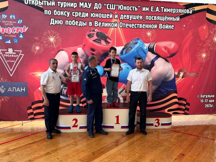 В СШ «Юность» завершился открытый турнир по боксу