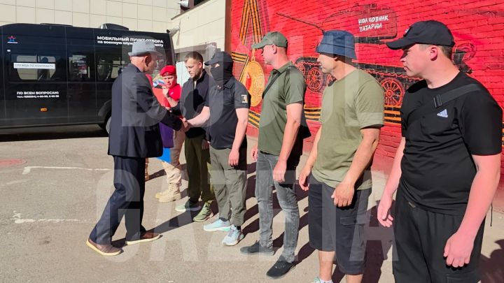 В Бугульме прошла очередная отправка контрактников
