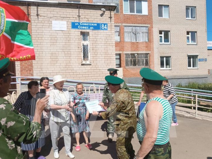 Бугульминские пограничники помнят добро