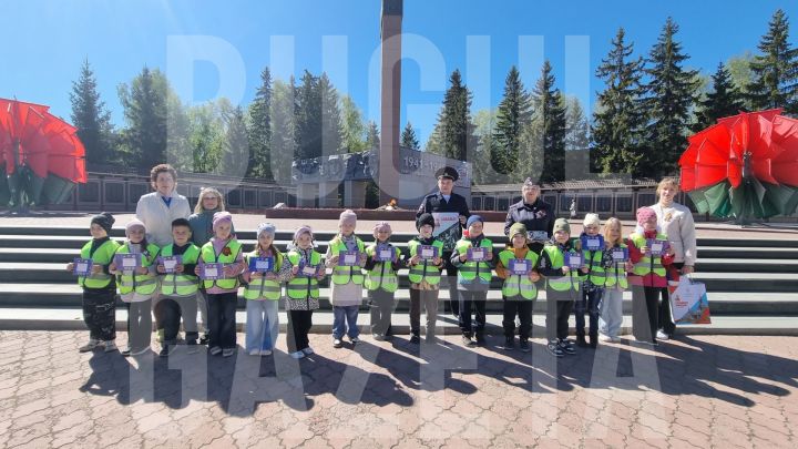 Бугульминцы присоединились к Всероссийской профилактической акции «Дороги победы»