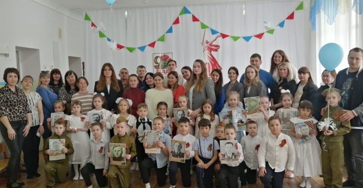 Дошкольники из Бугульмы организовали свой «Бессмертный полк»