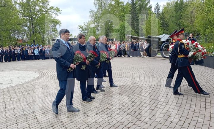 Бугульминцы отдали дань памяти участникам Великой Отечественной войны