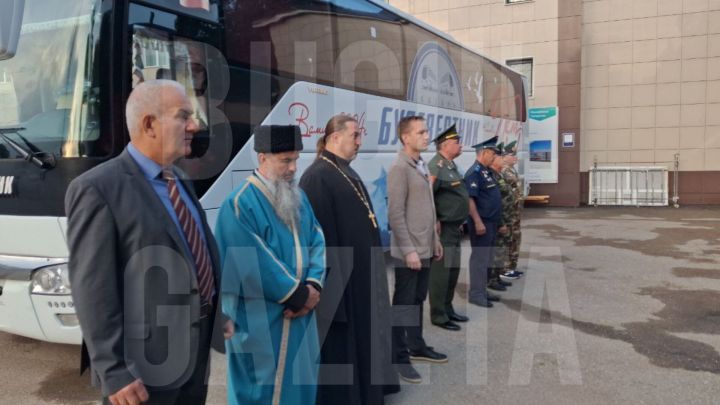 В Бугульме прошла самая многочисленная отправка призывников