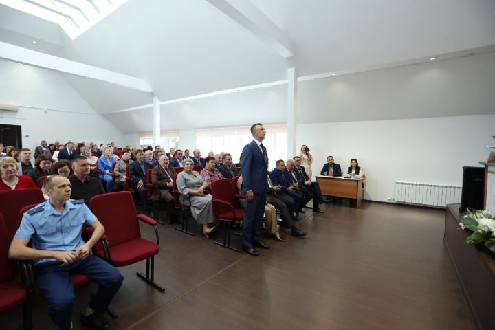 Дамир Фаттахов назначен руководителем исполкома Бугульминского района
