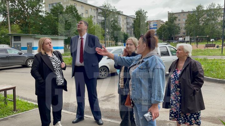 Жители многоквартирного дома в Бугульме обратились к прокурору и в Жилинспекцию