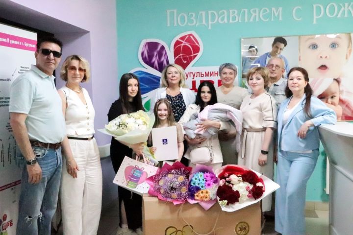 В Бугульме состоялась торжественная выписка новорожденной