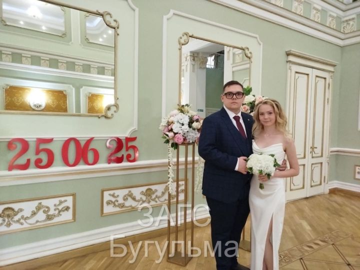 В Бугульме в зеркальную дату появилось 7 новых семей