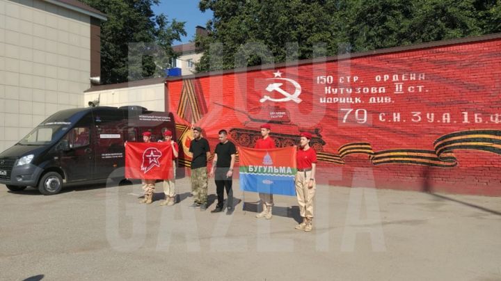 Еще два бугульминца подписали контракт с Министерством обороны России