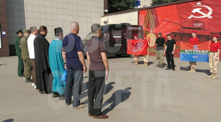 Еще два бугульминца подписали контракт с Министерством обороны России