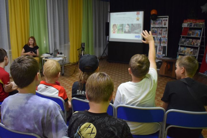 Юным спортсменам из Бугульмы рассказали о героях Великой Отечественной