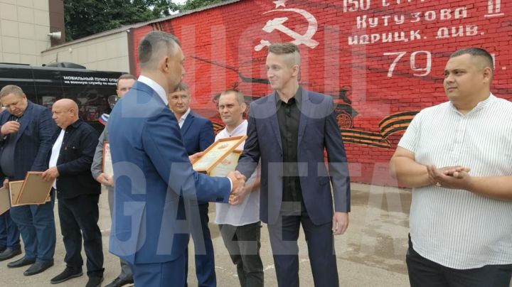 Бугульминцев, принимавших участие в боевых действиях, отметили орденами и медалями