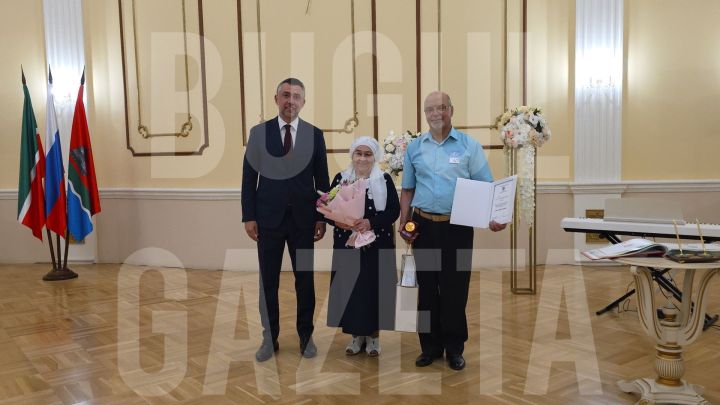 Торжественный прием лучших семей провели в местном загсе