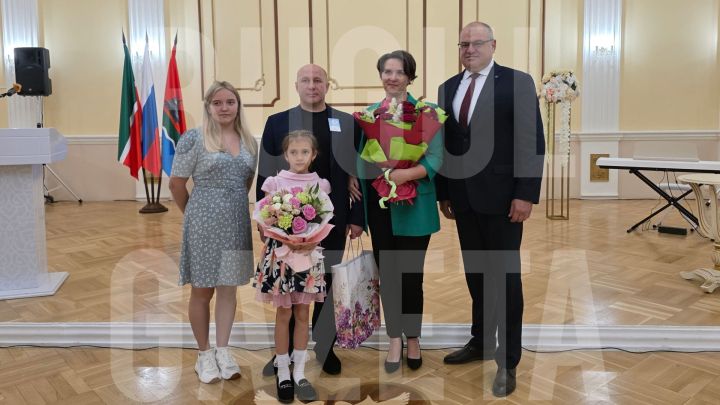 Торжественный прием лучших семей провели в местном загсе