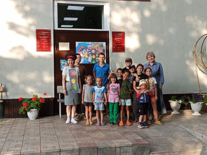 В Бугульминском районе отпраздновали день рождения светофора