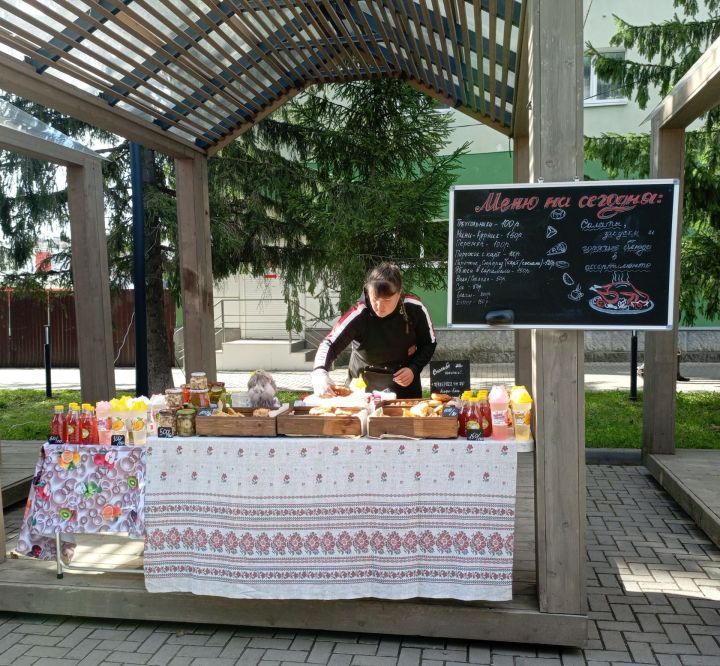 ‎В Бугульме в Единый день голосования состоялась первая осенняя сельскохозяйственная ярмарка